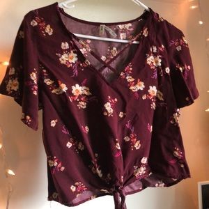 Floral Knot Crop-Top